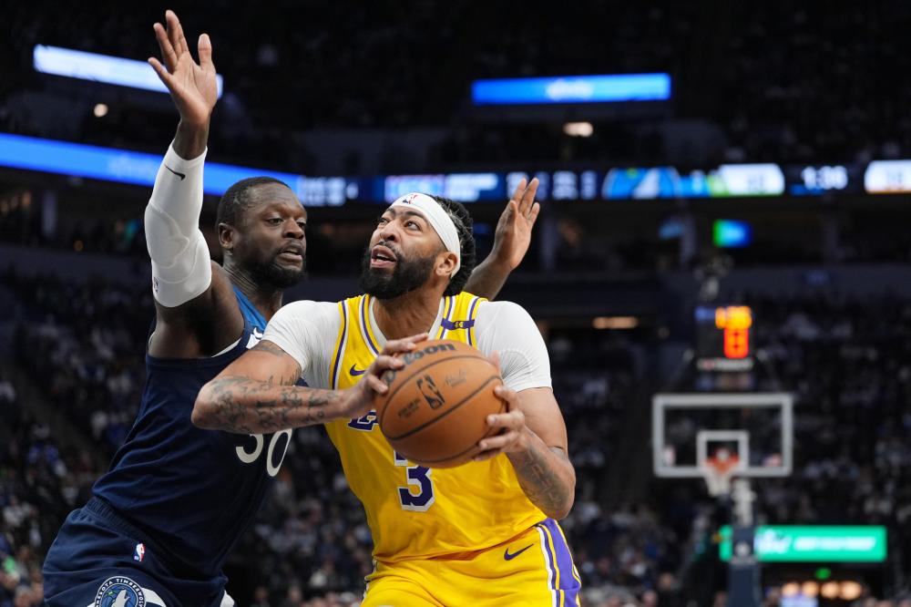 方面显得有 方面显得有