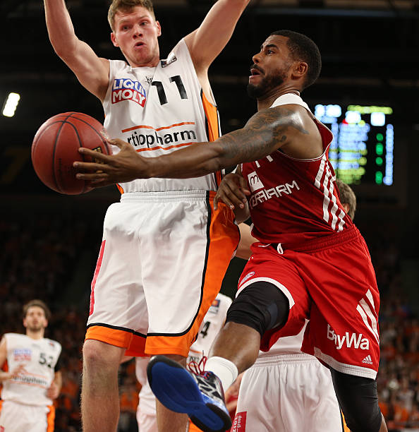 在与国外优 在与国外优